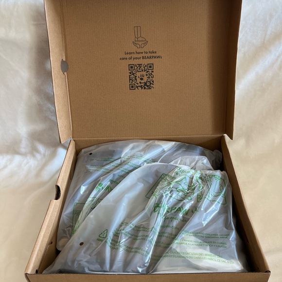 BearPaw boots style Wellston size 10 in women - Picture 4 of 5